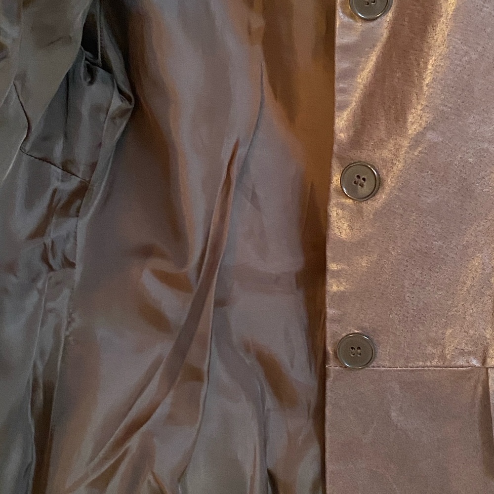 Genuine Leather Jacket - Women - Picture 6 of 6
